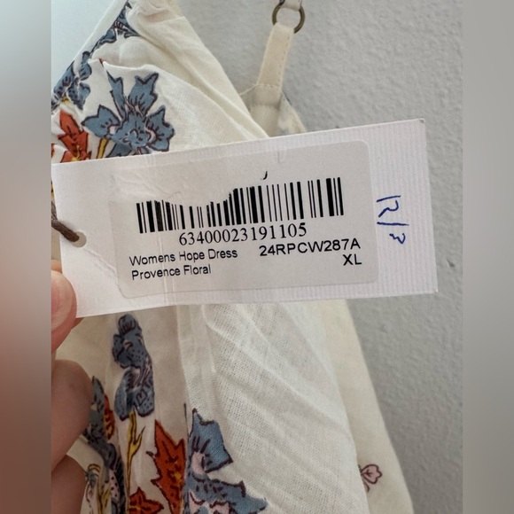 Pink Chicken Dress - Picture 7 of 8